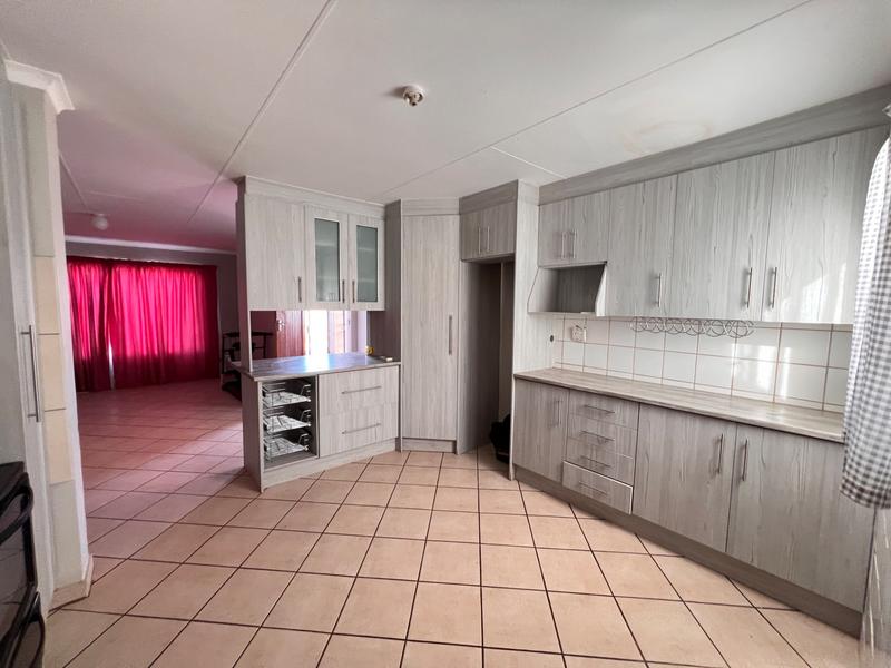 To Let 3 Bedroom Property for Rent in Kathu Northern Cape